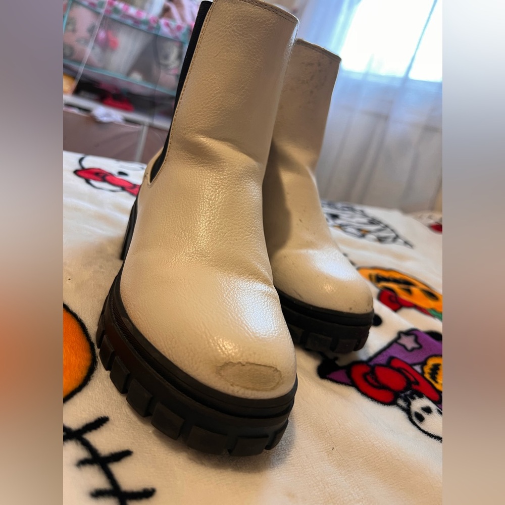 Women's White Leather Ankle Boots